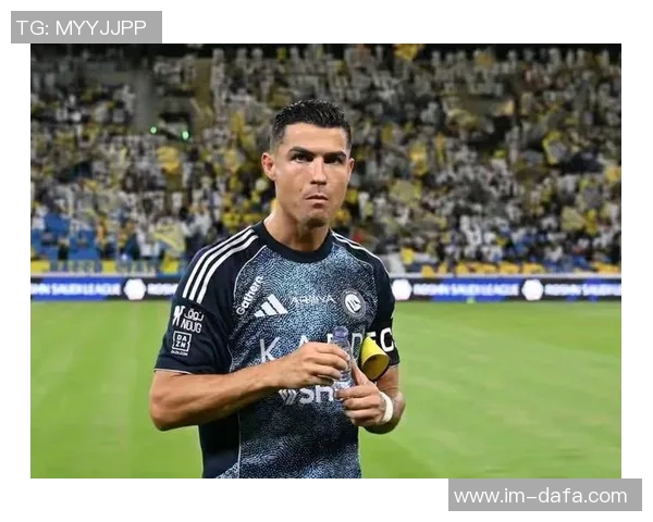 马丁内斯称C罗求胜欲望超越常人退役决定源于理智而非年龄限制